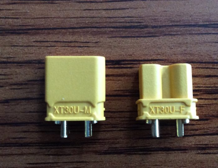 Conector XT30