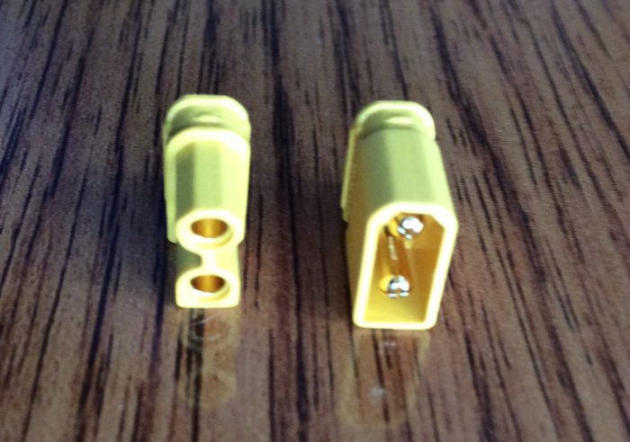 Conector XT30